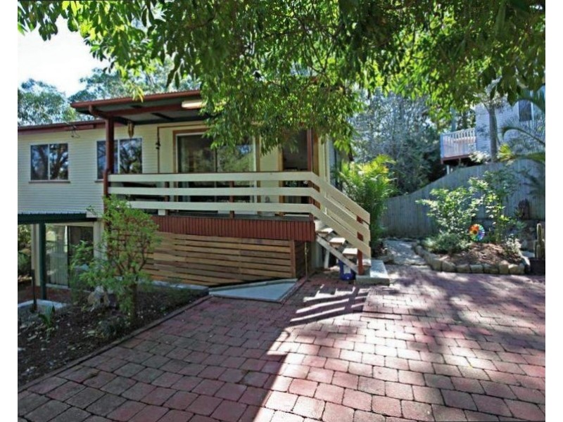 2/3 Fawkner Street, Chapel Hill QLD 4069