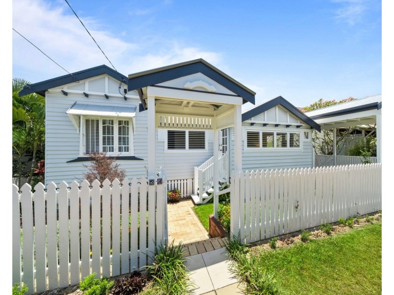 54 Ashgrove Crescent, Ashgrove QLD 4060