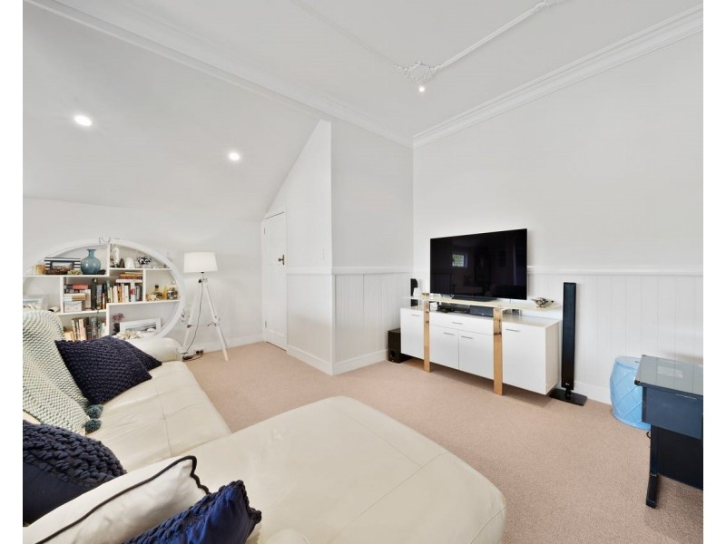 54 Ashgrove Crescent, Ashgrove QLD 4060