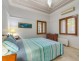 11 Mervyn Grove, St Lucia QLD 4067