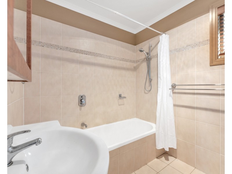 37 Cloghan Street, The Gap QLD 4061