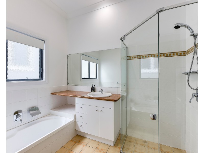 71 Angliss Street, Wilston QLD 4051