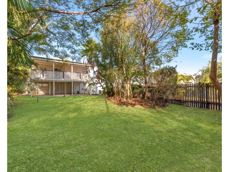 19 Sellheim Street, Grange QLD 4051