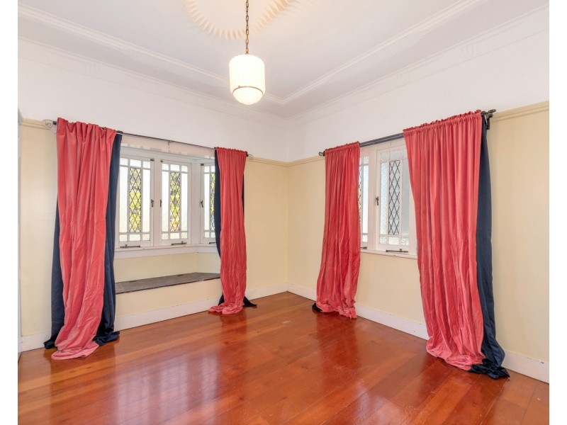 19 Sellheim Street, Grange QLD 4051