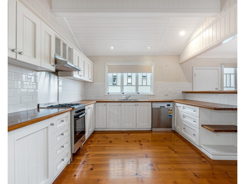27 Dunsmore Street, Kelvin Grove QLD 4059