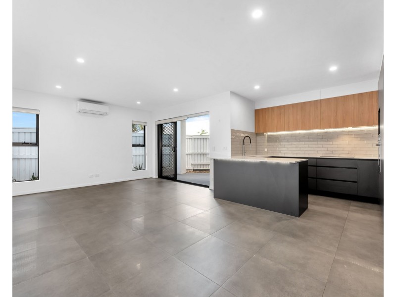 1/99 Eliza Lane, Wavell Heights QLD 4012