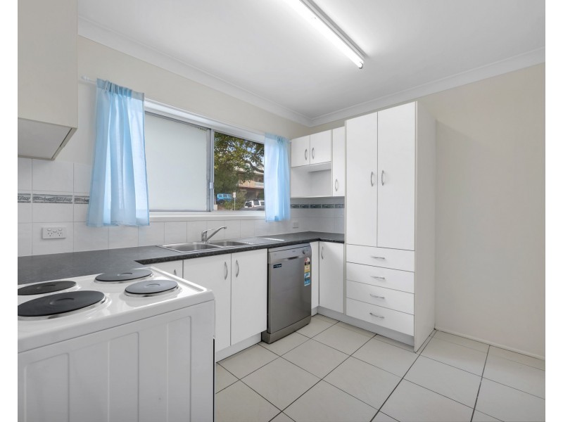 1/38 Victor Street, Holland Park QLD 4121