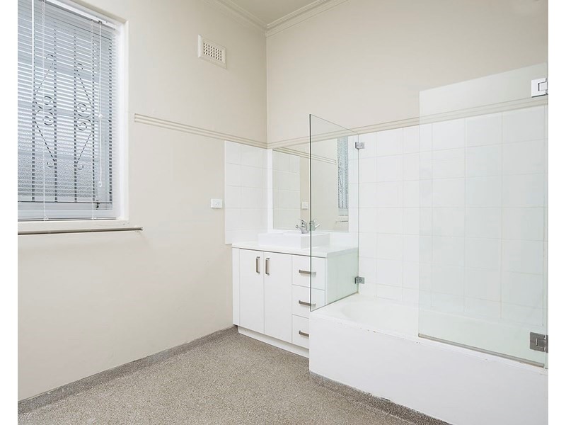 2/34 Llewellyn Street, New Farm QLD 4005