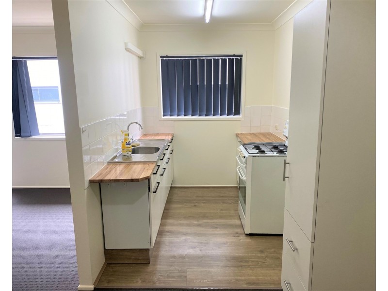 4/38 Victor Street, Holland Park QLD 4121