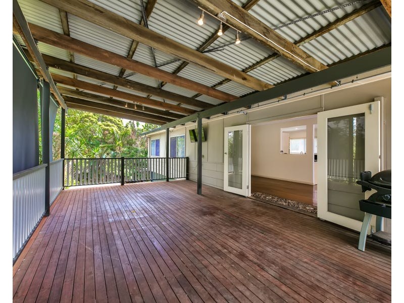 15 Venetia Street, Stafford Heights QLD 4053