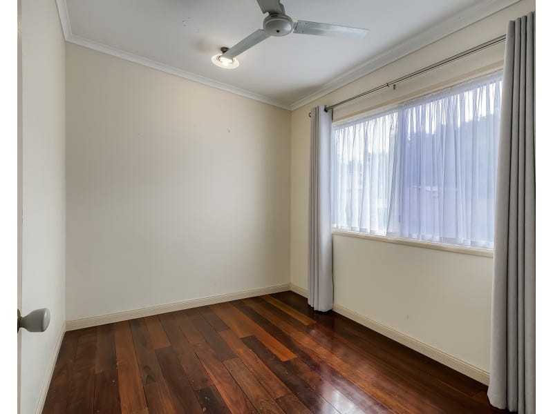 15 Venetia Street, Stafford Heights QLD 4053