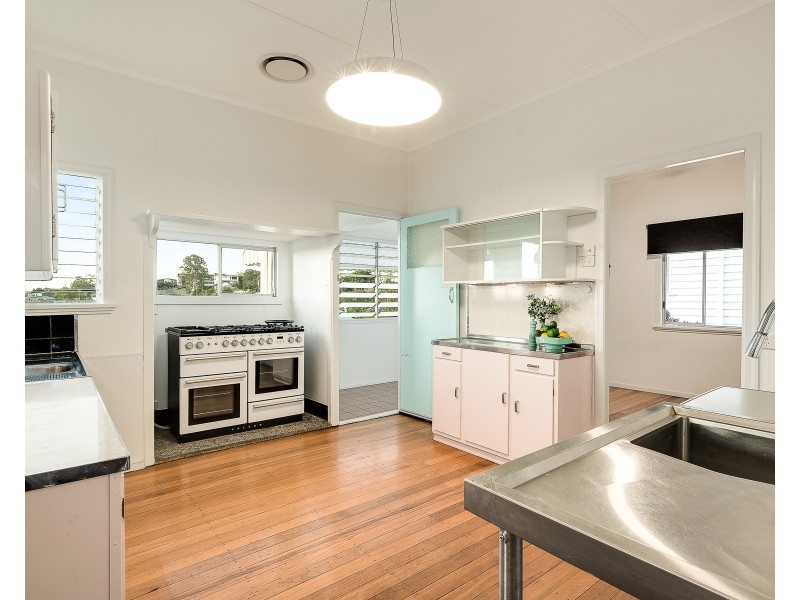 27 Goskar Avenue, Alderley QLD 4051