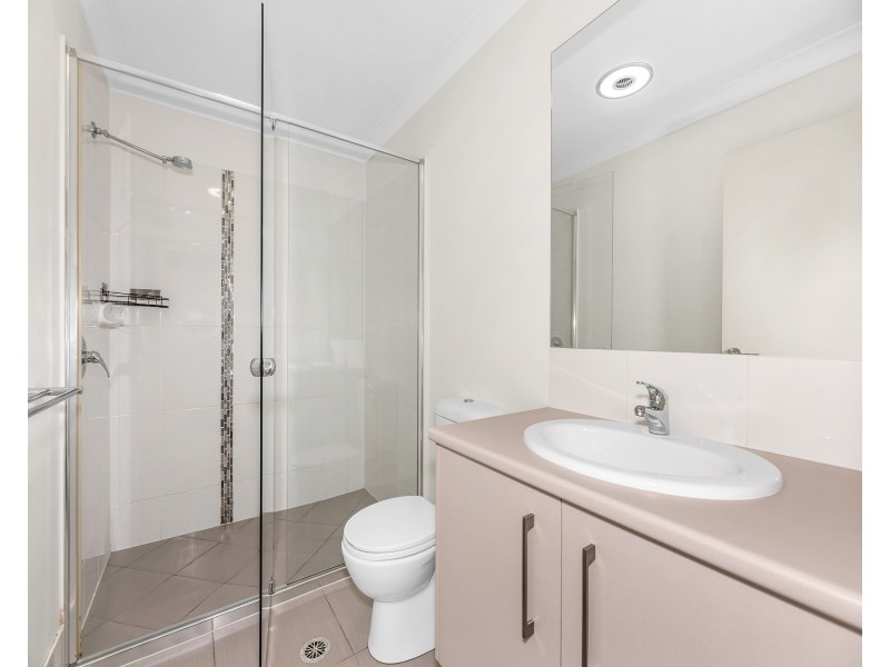 4 Carlingford Circuit, Warner QLD 4500