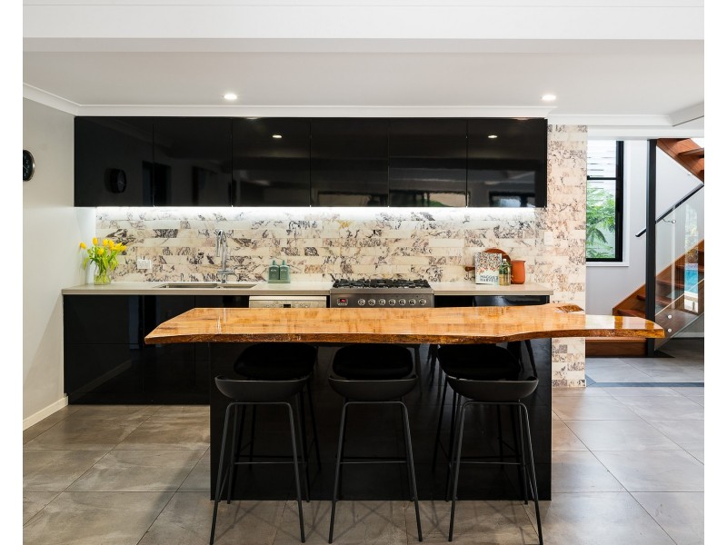 27 Denham Street, Clayfield QLD 4011