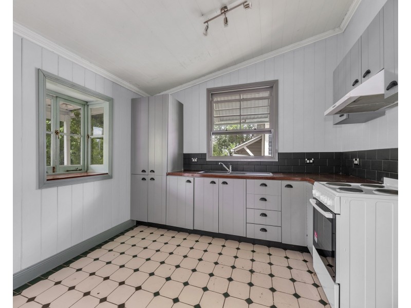 65 Burlington Street, East Brisbane QLD 4169