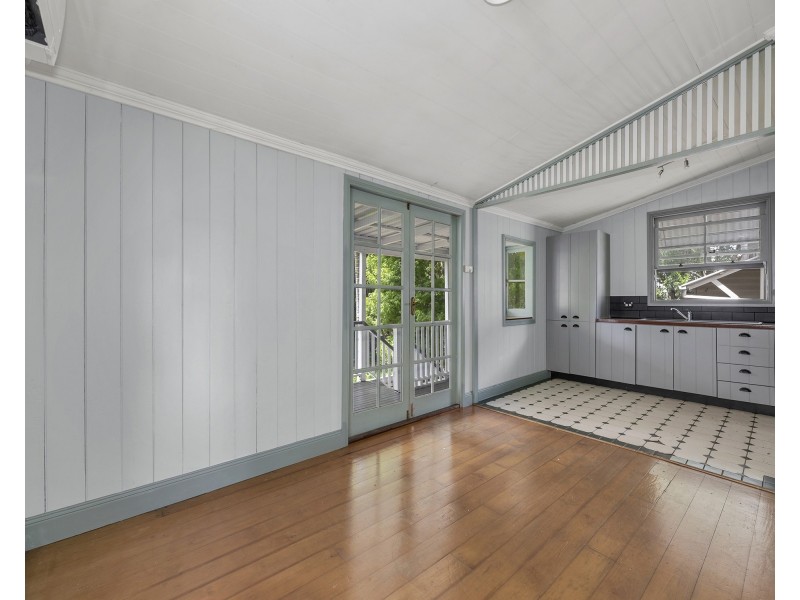 65 Burlington Street, East Brisbane QLD 4169