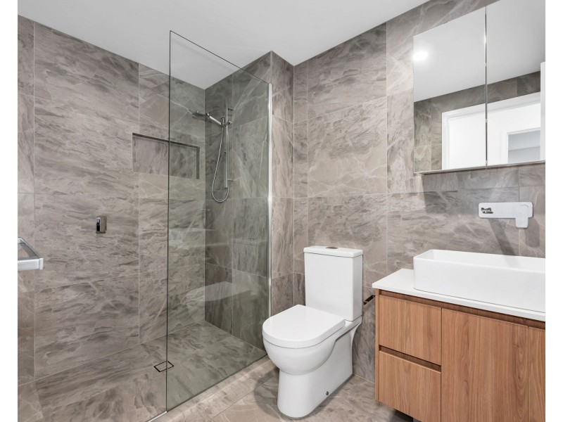 1/99 Eliza Lane, Wavell Heights QLD 4012