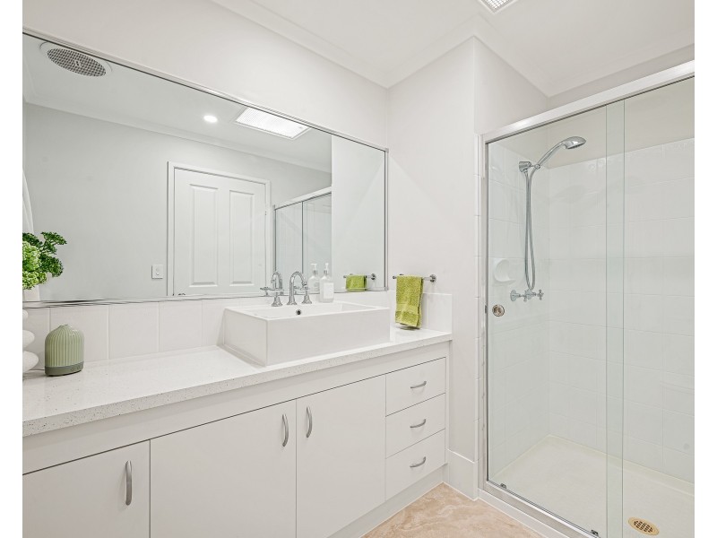 12/142 Bunya Road, Arana Hills QLD 4054