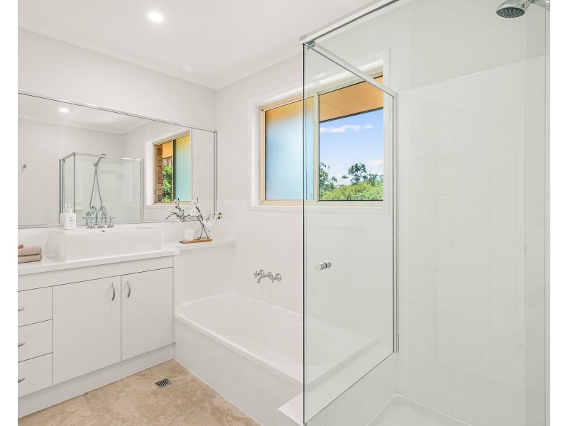 12/142 Bunya Road, Arana Hills QLD 4054