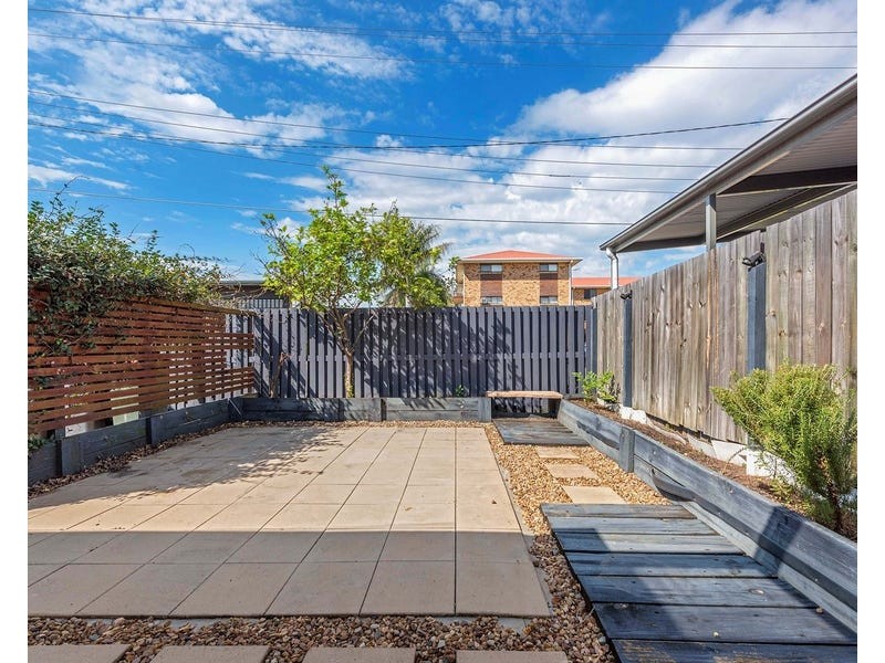 1/12 Silva Street, Ascot QLD 4007