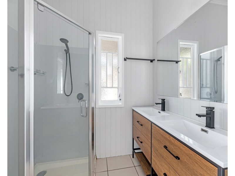 77 Jackson Street, Clayfield QLD 4011