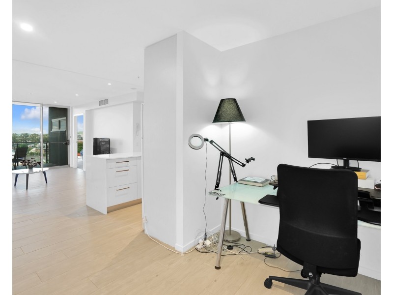 1107/95 Linton Street, Kangaroo Point QLD 4169