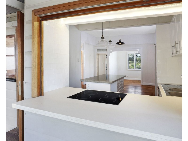 77 Wickham Street, Morningside QLD 4170