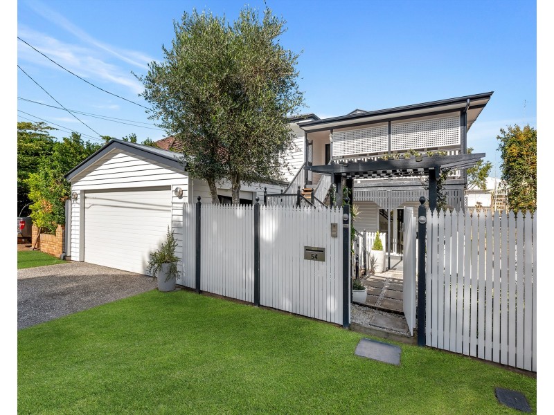 54 Agincourt Street, Grange QLD 4051