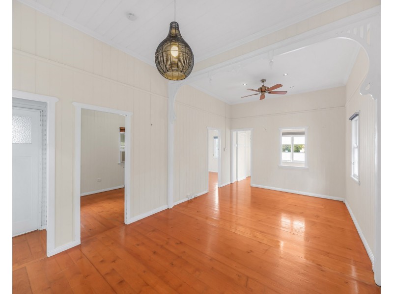 11 Julia Street, Wavell Heights QLD 4012