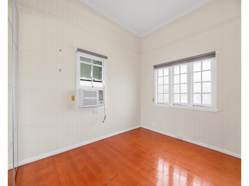 11 Julia Street, Wavell Heights QLD 4012