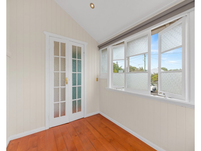 11 Julia Street, Wavell Heights QLD 4012