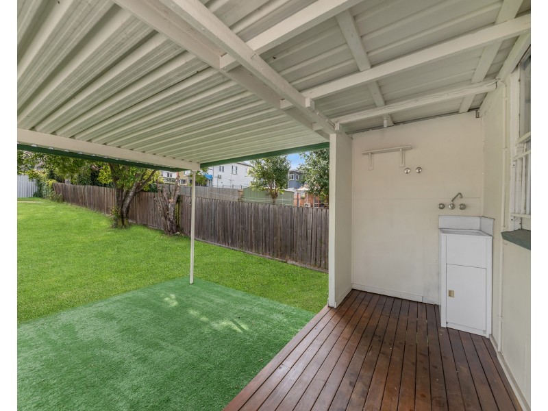 11 Julia Street, Wavell Heights QLD 4012