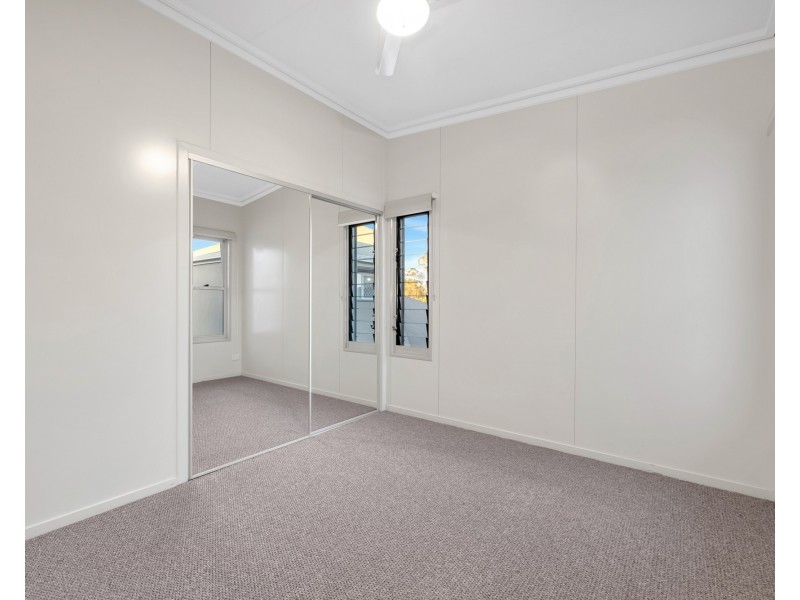 4/2 Bunya Lane (AKA 4/1 Daintree Parkway), Fitzgibbon QLD 4018