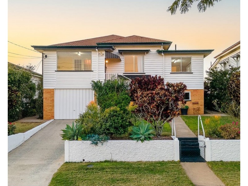 27 Goskar Avenue, Alderley QLD 4051