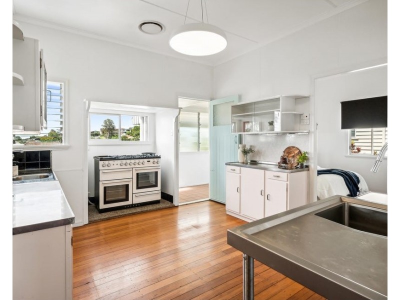27 Goskar Avenue, Alderley QLD 4051