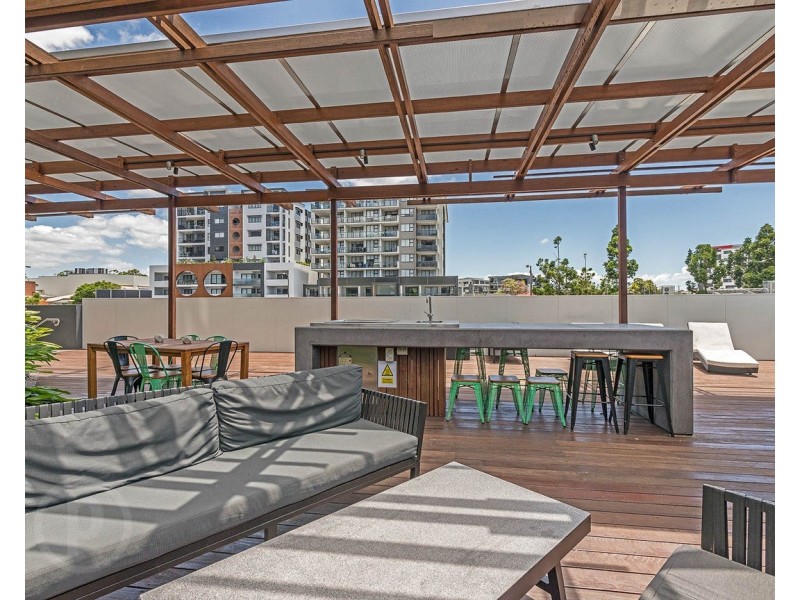 512/16 Aspinall Street AKA 512/29 Station Street, Nundah QLD 4012