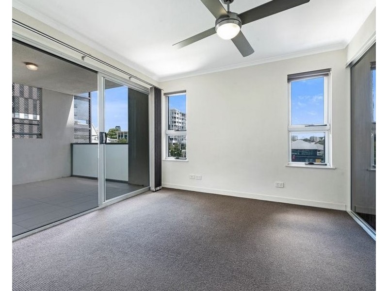 1402/67 Linton Street, Kangaroo Point QLD 4169