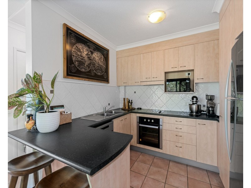 4/4 Pike Avenue, Taringa QLD 4068