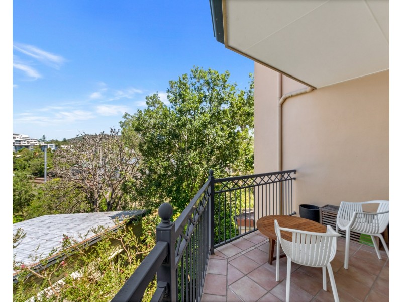 4/4 Pike Avenue, Taringa QLD 4068
