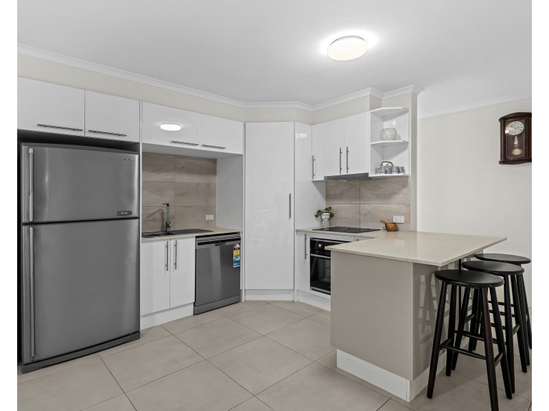 2/6 Pear Street, Greenslopes QLD 4120