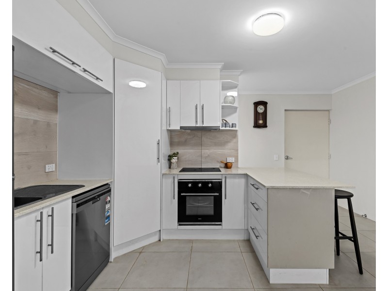 2/6 Pear Street, Greenslopes QLD 4120