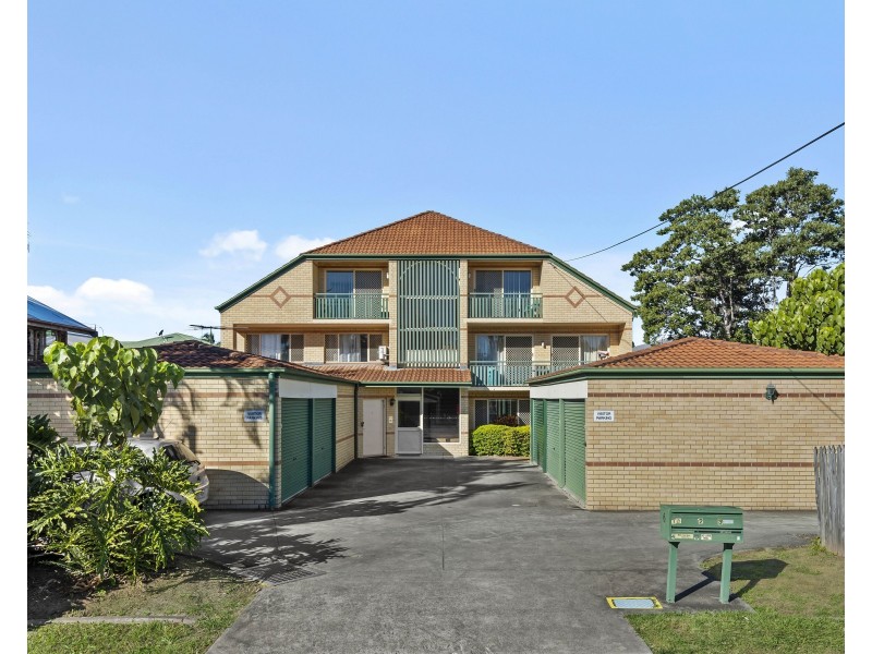 2/6 Pear Street, Greenslopes QLD 4120