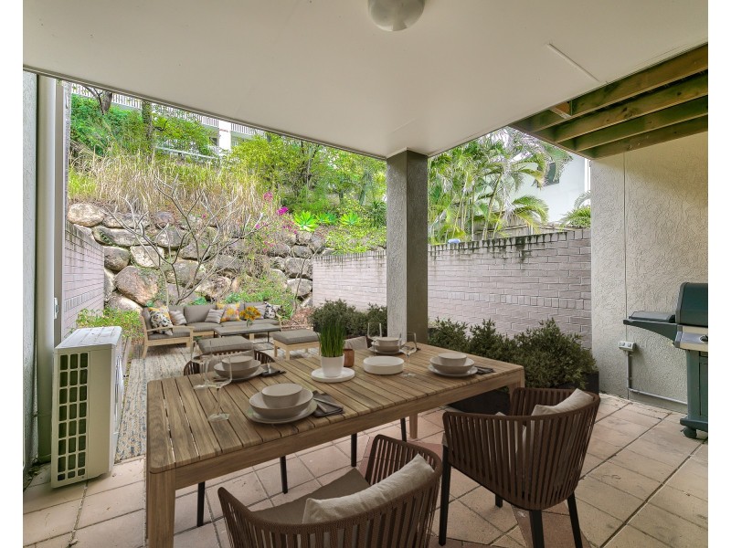 2/11 Indooroopilly Road, Taringa QLD 4068