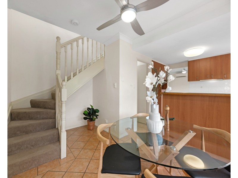 1/404 Upper Cornwall Street, Coorparoo QLD 4151