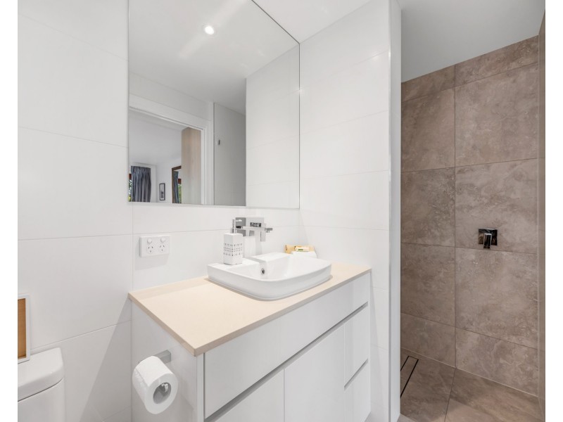 55 Fleurs Street, Woolloongabba QLD 4102