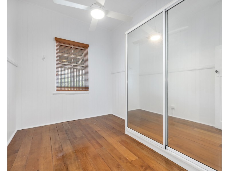 132 Bennetts Road, Norman Park QLD 4170