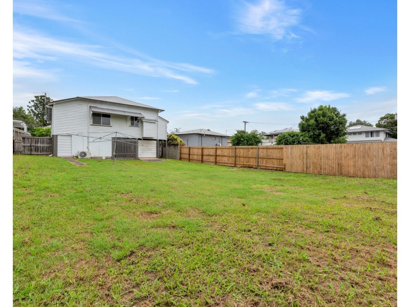 132 Bennetts Road, Norman Park QLD 4170