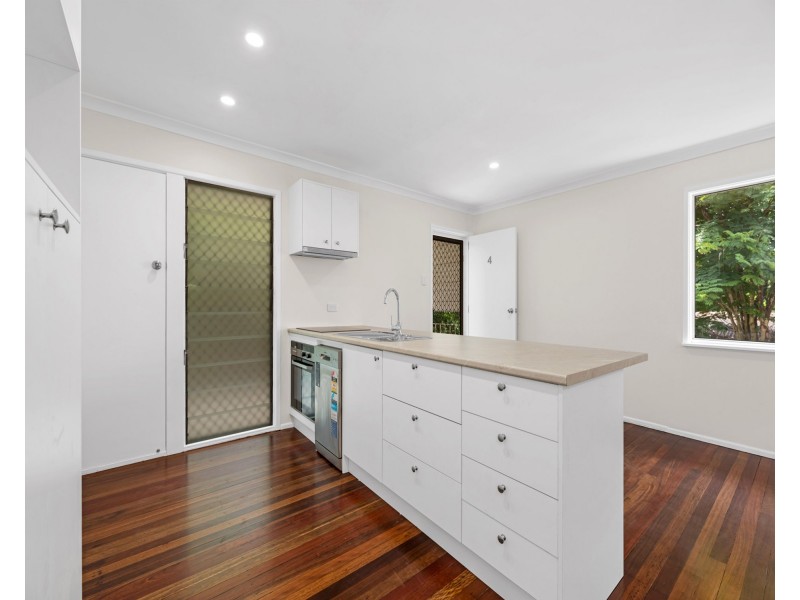 4/49 Seabreeze Road, Manly West QLD 4179