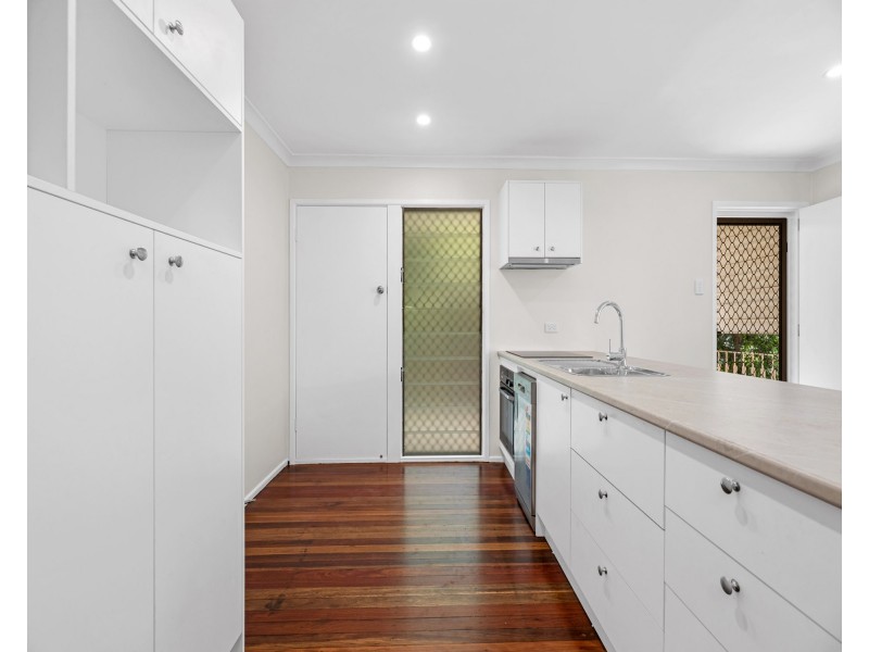 4/49 Seabreeze Road, Manly West QLD 4179