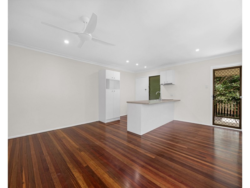 4/49 Seabreeze Road, Manly West QLD 4179